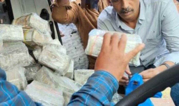 ಅಕ್ರಮವಾಗಿ ಸಾಗಿಸುತ್ತಿದ್ದ ನಗದು ಜಪ್ತಿ