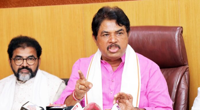 ಆರ್. ಅಶೋಕ್