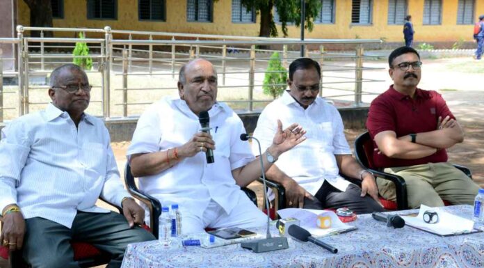 ಕಾಂಗ್ರೆಸ್&zwnj; ಹಿರಿಯ ಮುಖಂಡ