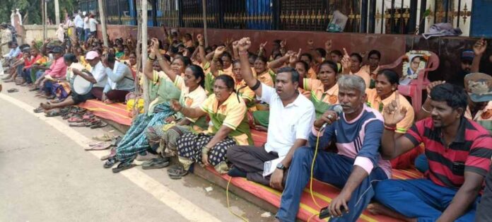 ಪೌರಕಾರ್ಮಿಕರ ಹಕ್ಕೊತ್ತಾಯ