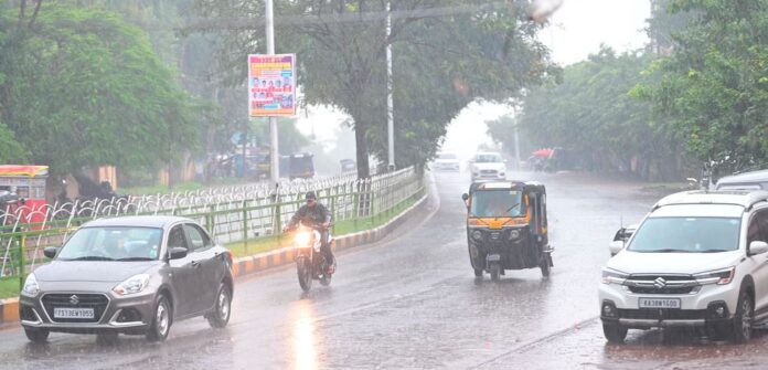 ಬೀದರ್&zwnj;ನಲ್ಲಿ ಮಳೆ