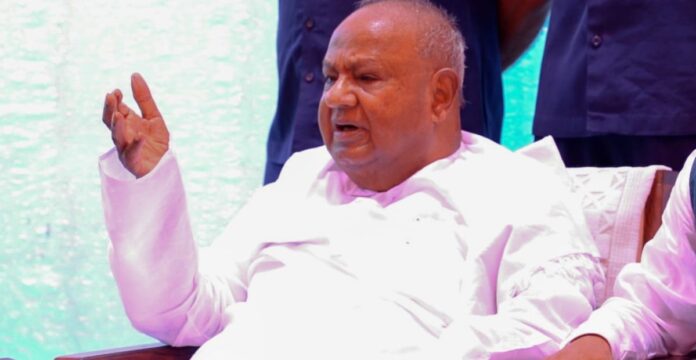 ಹೆಚ್_ ಡಿ ದೇವೇಗೌಡ