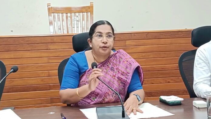 ಉಡುಪಿ | ಬಿಸಿ ಗಾಳಿ ಶಾಖದ ರಕ್ಷಣೆಯ ಬಗ್ಗೆ ಸಾರ್ವಜನಿಕರಿಗೆ ಅರಿವು ಮೂಡಿಸಿ - ಡಿಸಿ ಡಾ. ಕೆ ವಿದ್ಯಾ ಕುಮಾರಿ