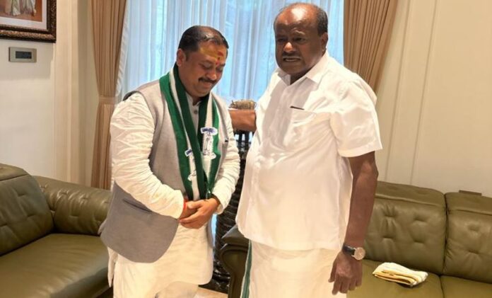 ಮಲ್ಲಿಕಾರ್ಜುನ ಖೂಬಾ ಜೆಡಿಎಸ್ ಸೇರ್ಪಡೆ