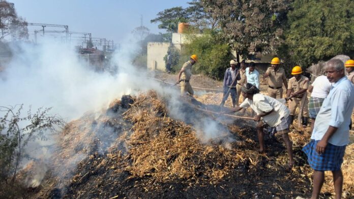 ಧಾರವಾಡ | ಸಿಗರೇಟ್'ನ ಕಿಡಿ ತಗುಲಿ ಸುಟ್ಟು ಕರಕಲಾದ ರೈತನ ಬಣಿವೆ