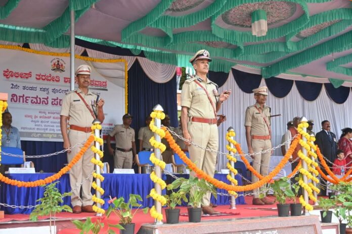 ಧಾರವಾಡ | ಪ್ರತಿ ಪೊಲೀಸ್ ಪೇದೆಯು ಜನಪರ, ಜನಸ್ನೇಹಿ ಆಗಬೇಕು: ಆಲೋಕ್ ಕುಮಾರ್