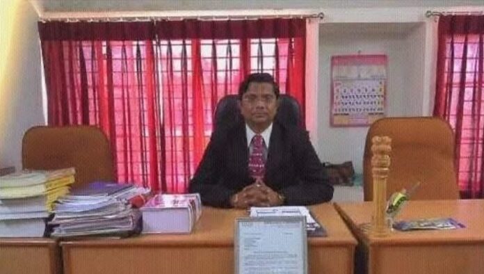 ಗುಜರಾತ್&zwnj; ನಕಲಿ ನ್ಯಾಯಾಲಯ