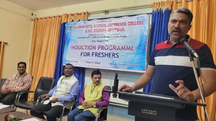 ಧಾರವಾಡ | ಸಾಧನೆಯ ಹಾದಿಯಲ್ಲಿ ಕಲ್ಲು ಮುಳ್ಳು ಸಹಜ: ಪ್ರಯತ್ನ ನಿಲ್ಲದಿರಲಿ: ಡಾ. ಗುರುನಾಥ್ ಬುಲ್ ಬುಲೆ.