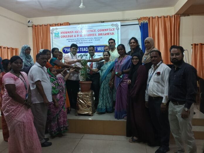 ಧಾರವಾಡ | ಮಕ್ಕಳ ಚಟುವಟಿಕೆ ಕಡೆಗೆ ಪಾಲಕರ ಗಮನವಿರಲಿ: ಡಾ.ಆಯ.ಎ.ಮುಲ್ಲಾ