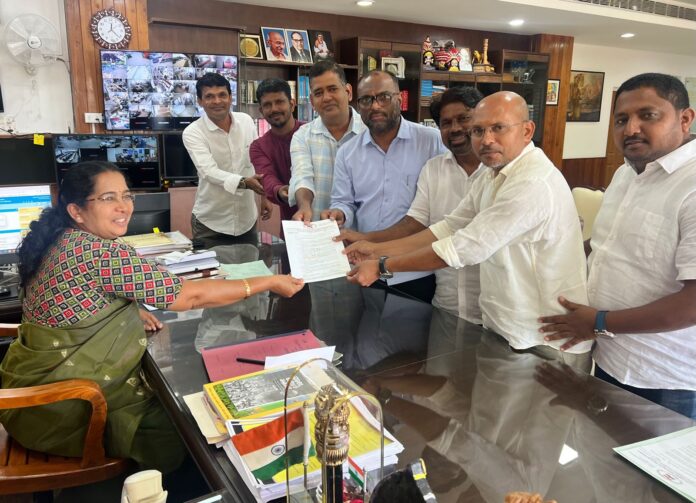 ಉಡುಪಿ&zwnj; | ಬಿಜೆಪಿ ಸಚಿವನ ವಿರುದ್ದ ಕ್ರಮಗೊಳ್ಳುವಂತೆ ಕಾಂಗ್ರೆಸ್ ಅಲ್ಪಸಂಖ್ಯಾತ ಘಟಕದ ವತಿಯಿಂದ ಮನವಿ