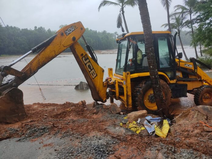 ಉಡುಪಿ | ಮಣಿಪಾಲ - ಬಜಪೆ ರಾಜ್ಯ ಹೆದ್ದಾರಿ ಕಾಮಗಾರಿ ವಿಳಂಬ, ಪಟ್ಲ ಗ್ರಾಮಸ್ಥರ ಪ್ರತಿಭಟನೆ