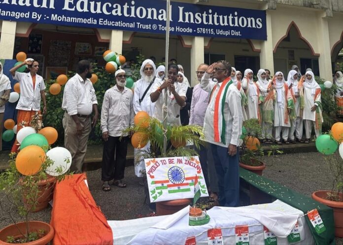 ಸಾಲಿಹಾತ್ ಸಮೂಹ ಶಿಕ್ಷಣ ಸಂಸ್ಥೆಯ ವತಿಯಿಂದ ಸಂಭ್ರಮದ ಸ್ವಾತಂತ್ರ್ಯೋತ್ಸವ