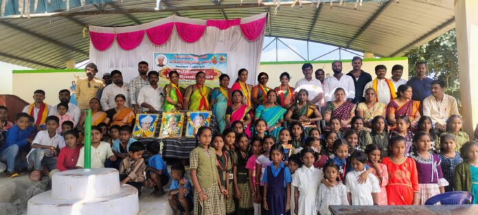 ಧಾರವಾಡ | ಮಕ್ಕಳಲ್ಲಿ ಮೊಬೈಲ್&zwj;ಗಿಂತ ಮುಖ್ಯವಾಗಿ ಪುಸ್ತಕ ಓದುವ ಹವ್ಯಾಸ ಬೆಳೆಸಬೇಕಿದೆ: ಸಂಜು ಧುಮುಕನಾಳ