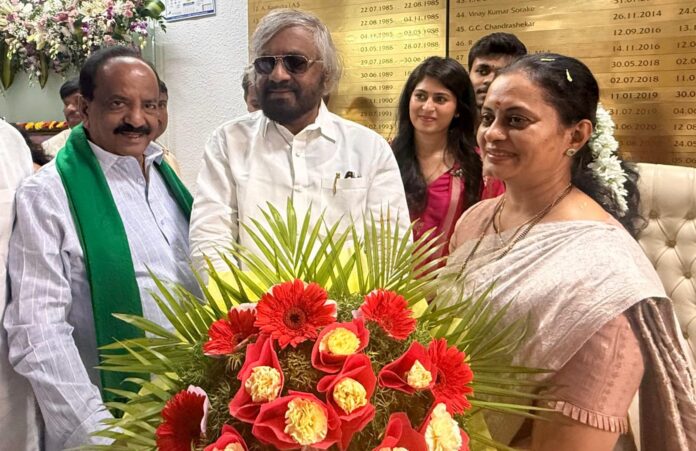 ಧಾರವಾಡ | ನೀರು ಸರಬರಾಜು, ಒಳಚರಂಡಿ ಮಂಡಳಿ ಅಧ್ಯಕ್ಷೆಯಾಗಿ ಶಿವಲೀಲಾ ಕುಲಕರ್ಣಿ ಅಧಿಕಾರ ಸ್ವೀಕಾರ