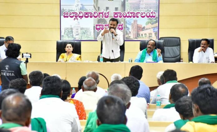 ಧಾರವಾಡ | ಪಾರದರ್ಶಕ ಬೆಳೆ ವಿಮೆ ಪರಿಹಾರಕ್ಕೆ ಸಚಿವ ಸಂತೋಷ ಲಾಡ್ ಚಿಂತನೆ