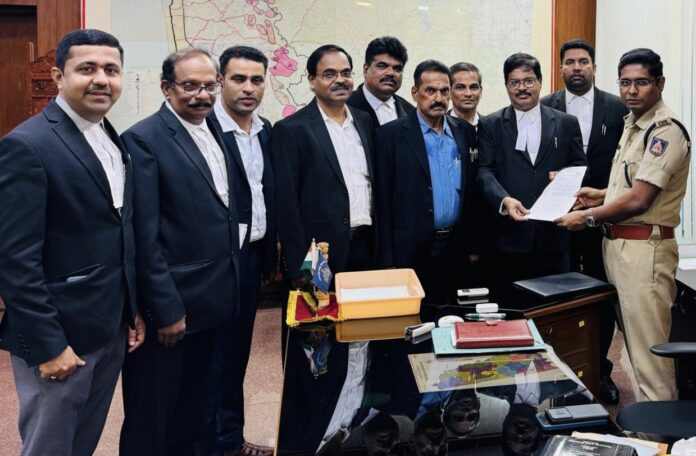 ಉಡುಪಿ | ವಕೀಲರ ಮೇಲೆ ಹಲ್ಲೆ ಆರೋಪಿಯನ್ನು ಬಂಧಿಸಿ - ವಕೀಲರ ಸಂಘದಿಂದ ಎಸ್ಪಿಗೆ ಮನವಿ