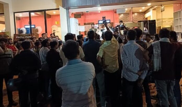 ಬೆಳಗಾವಿಯಲ್ಲಿ &lsquo;ಫಾಲೋವರ್&rsquo; ಸಿನಿಮಾ ವಿರುದ್ಧ ಕರವೇ ಆಕ್ರೋಶ: ಪ್ರದರ್ಶನ ರದ್ದು