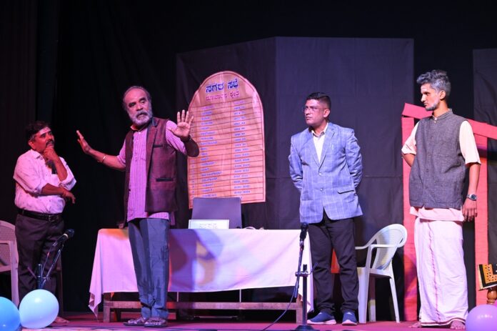 ಧಾರವಾಡ | ಜಾಗತೀಕರಣ ಪ್ರಭಾವದಿಂದ ರಂಗಕಲೆ ಕ್ಷಿಣವಾಗಿಗುತ್ತಿದೆ: ಶಿವಶಂಕರ ಹಂಪಣ್ಣವರ