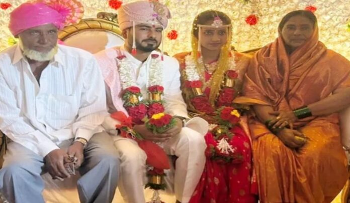 ಬೆಳಗಾವಿಯಲ್ಲಿ ಭಾವೈಕ್ಯದ ಮದುವೆ: ಹಿಂದೂ ಅನಾಥ ಮಗನ ಮದುವೆ ನಡೆಸಿದ ಮುಸ್ಲಿಂ ದಂಪತಿ