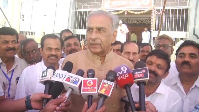 ಧಾರವಾಡ | ಉತ್ತರ ಕರ್ನಾಟಕದ ಶಾಸಕರು ಅಭಿವೃದ್ಧಿ ಬಗ್ಗೆ ಮಾತನಾಡುವುದಿಲ್ಲ: ಬಸವರಾಜ ಹೊರಟ್ಟಿ ಬೇಸರ