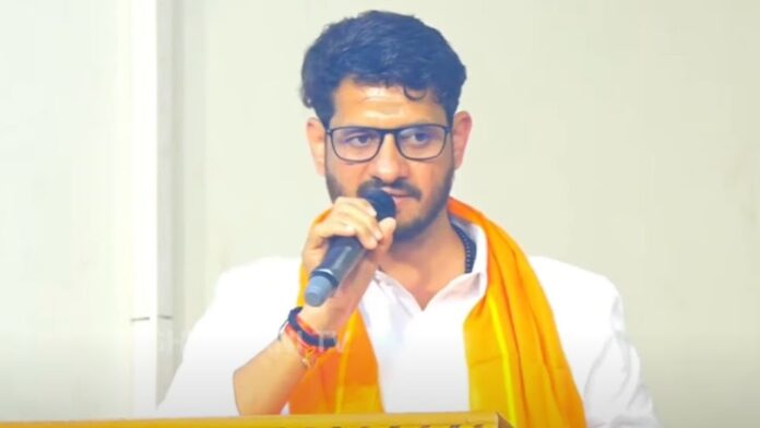 ಉಡುಪಿ | ಫೇಸ್&zwnj; ಬುಕ್&zwnj; ನಲ್ಲಿ ಕೋಮು ಪ್ರಚೋದನಾ ಪೋಸ್ಟ್, ವಸಂತ್ ಗಿಳಿಯಾರ್ ವಿರುದ್ಧ ಕಠಿಣ ಕ್ರಮಕ್ಕೆ ಆಗ್ರಹ