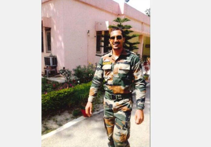 ವಿಕಾಸ್ ಯಾದವ್&zwnj; ರಾ ಅಧಿಕಾರಿ ಅಮೆರಿಕ