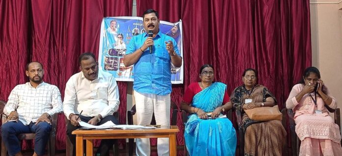 ಉಡುಪಿ | ಪಂಚ ಗ್ಯಾರಂಟಿ ಯೋಜನೆಗಳ ಪರಿಣಾಮಕಾರಿ ಅನುಷ್ಠಾನಕ್ಕೆ ನಮ್ಮ ನಡೆ ವಾರ್ಡಿನ ಕಡೆಗೆ : ರಮೇಶ್ ಕಾಂಚನ್