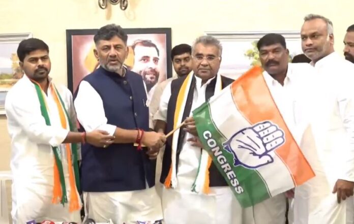 ಡಿ ಕೆ ಶಿವಕುಮಾರ್