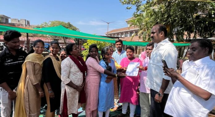 ಉಡುಪಿ | 6 ನೇ ದಿನಕ್ಕೆ ಕಾಲಿಟ್ಟ ಕೊರಗ ಸಮುದಾಯದ ಅಹೋರಾತ್ರಿ ಧರಣಿ, ಶಾಸಕ ಯಶ್&zwnj;ಪಾಲ್ ಸುವರ್ಣ ಭೇಟಿ