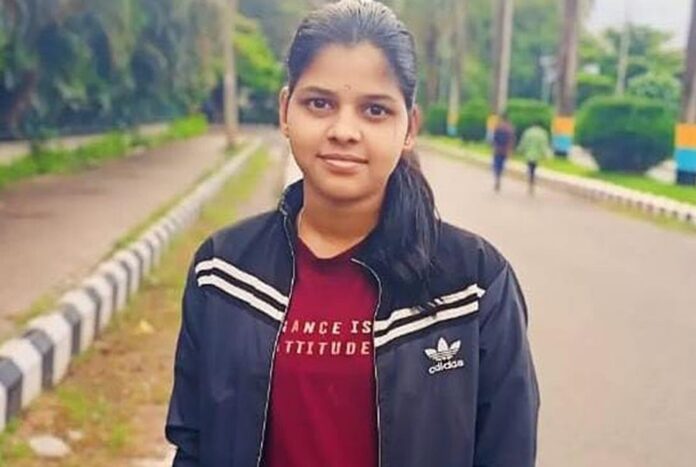 ಧಾರವಾಡ | ರೈಲು ಹಳಿಗೆ ಬಿದ್ದು ವಿದ್ಯಾರ್ಥಿನಿ ಸಾವು