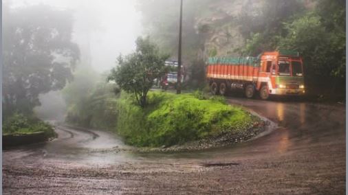 ಹುಲಿಕಲ್ ಘಾಟಿಯಲ್ಲಿ ಭಾರೀ ವಾಹನಗಳ ಸಂಚಾರಕ್ಕೆ ನಿಷೇಧ; ಪರ್ಯಾಯ ಮಾರ್ಗ